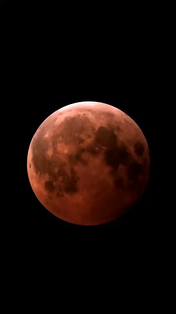 Blood Moon Video: Photo/Videographer Colleen Bartlett, KY