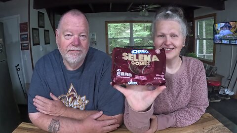 We Reviewed The Selena Gomez OREO Cookies And Were Suprised.