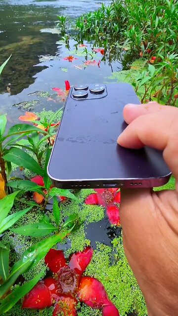 satisfaction video of iphone underwater camera test