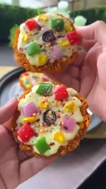 Crispy Mini Pizza