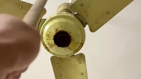 💡🔄 The Easiest Way To Turn It Off! | LifeHacksDaily