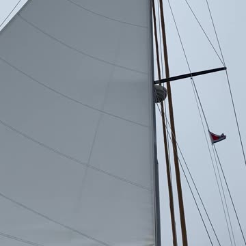 Slow Sailing Along Lake Michigan’s Door Peninsula #sailing #lakecruise #greatlakes