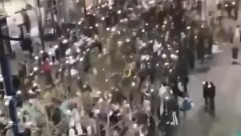 Serbian Riot Police Using Acoustic Weapons on Protesters in Belgrade