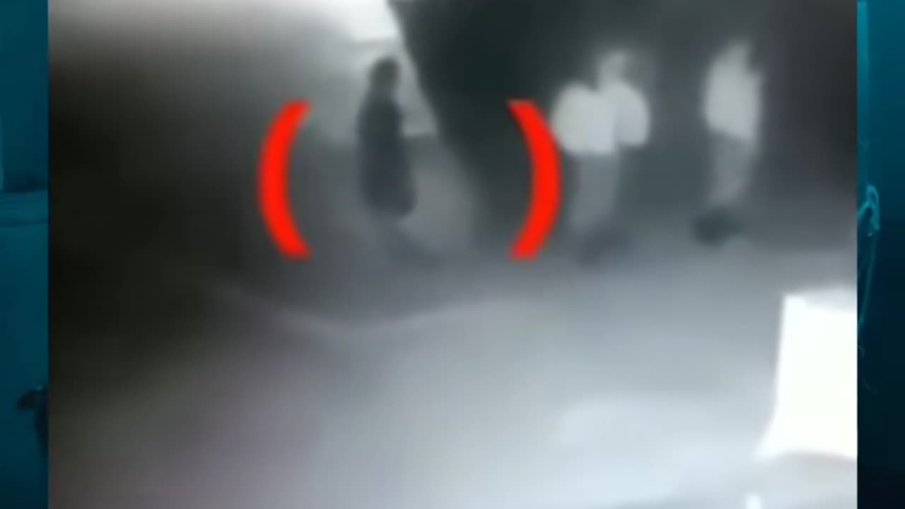 👀👻 Ghost Woman Caught on Security Camera | TheHauntingHour