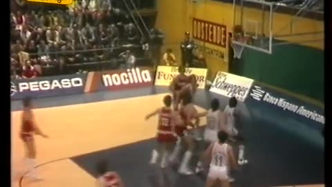 "Real Madrid vs Olimpia Milano" FINAL RECOPA EUROPA'84 (14 de Marzo, 1984) en español