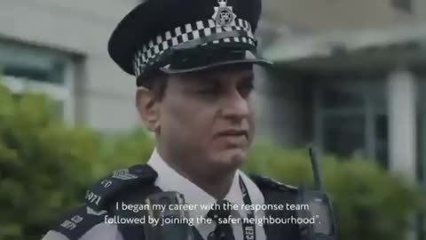 Why on earth is the Metropolitan Police running recruitment ads in foreign languages