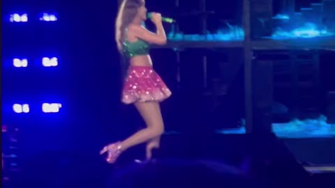 Taylor swift - wildest dreams/blood