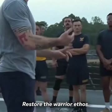 Pete Hegseth works out with Troops in Singapore 🔥