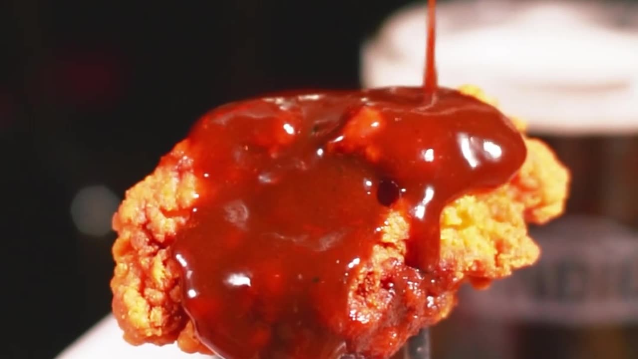 Delicious Fried Chicken with Tangy BBQ Sauce