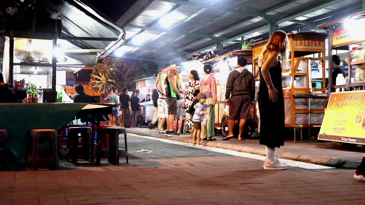 Sanur night market
