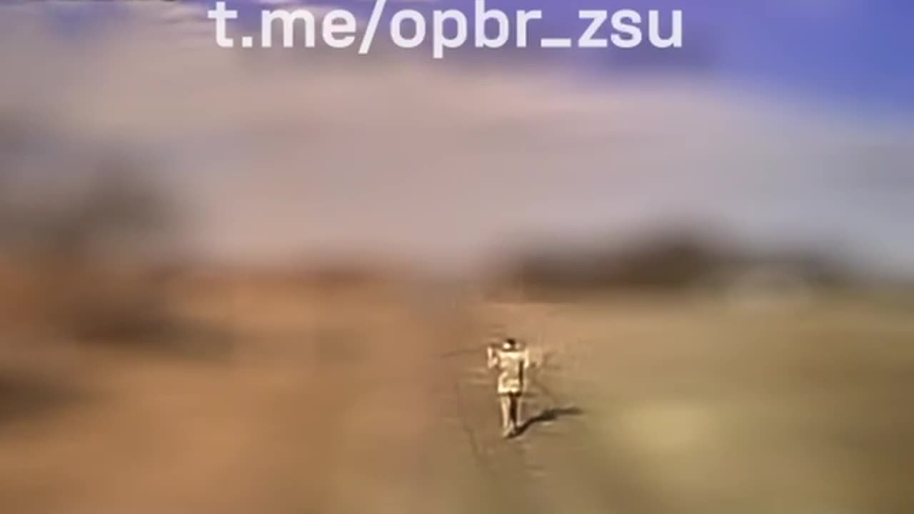 🐝👀 FPV drone captures Russian soldier!