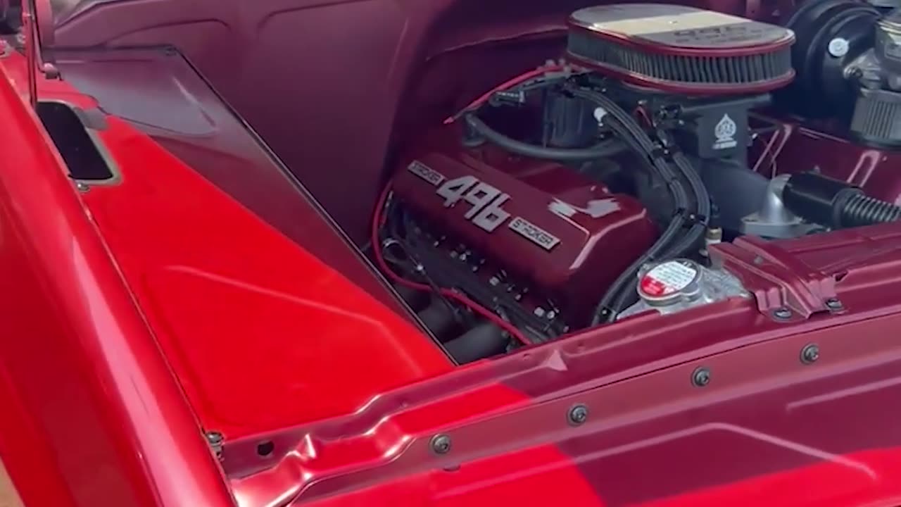 Monday Motor Madness # 135 - Stepside Squarebody
