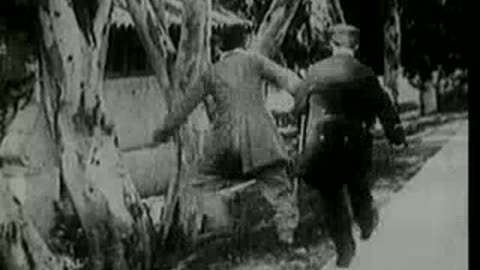 Charlie Chaplin – Between Showers (1914) | Silent Comedy Short | Public Domain
