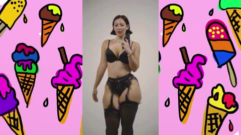 🔥 🍑 Curvy White Girl Influencer Breaks the Internet 💥 