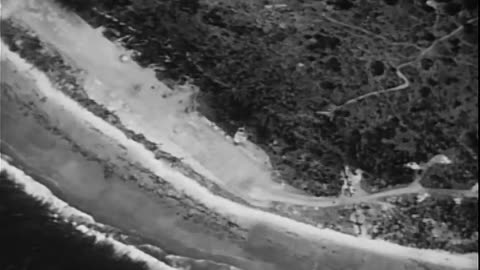 BOMBING OF NAURU IS... - BOMBING OF NAURU ISLAND BY SQUADRON NO. 12 FROM USS SARATOGA - 428-npc-1028