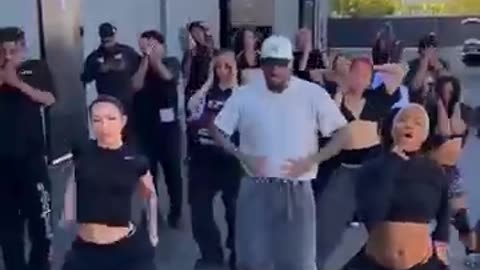 Breaking: Chris Brown Dancing to 'It Depends' #Itdependschallenge