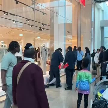 Suspected shoplifting in front of H&M at Westfield Startford over the weekend.