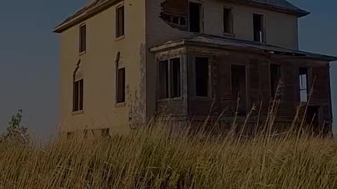 The Nagel House Exploration PART 1 // Abandoned Saskatchewan