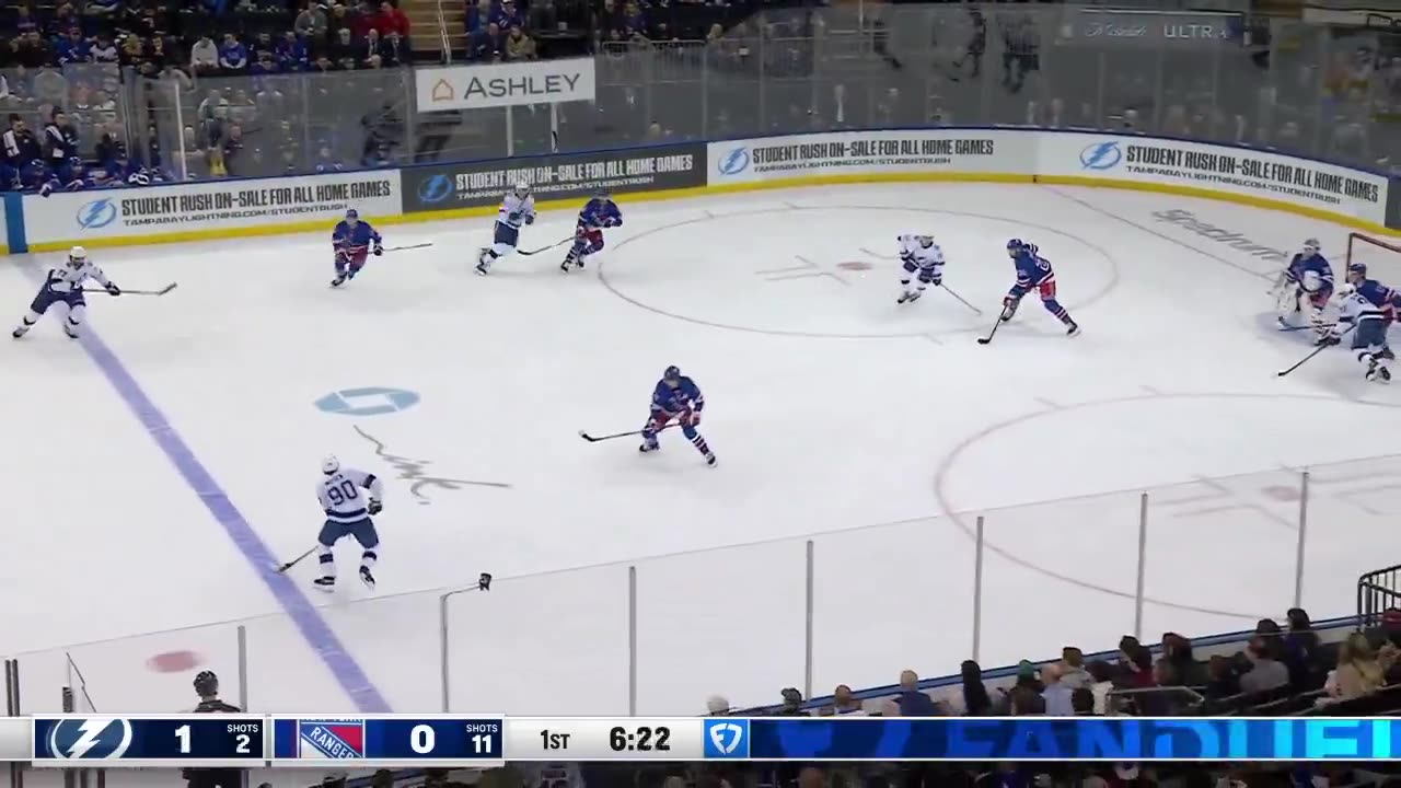 NHL Three goals in a span of 1:45 in the first period and the @TBLightning already lead it 3-0! ⚡