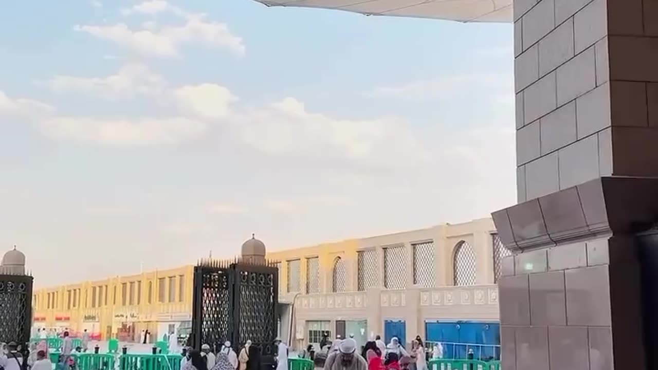 Labbek ya rasoolallah صلى الله عليه وس