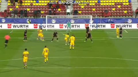 Andorra kercenon porten kuqezi