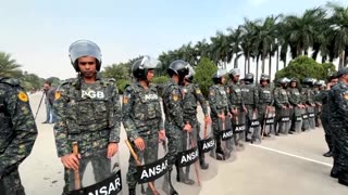 Thousands mourn slain Bangladeshi youth leader as unrest grips nation