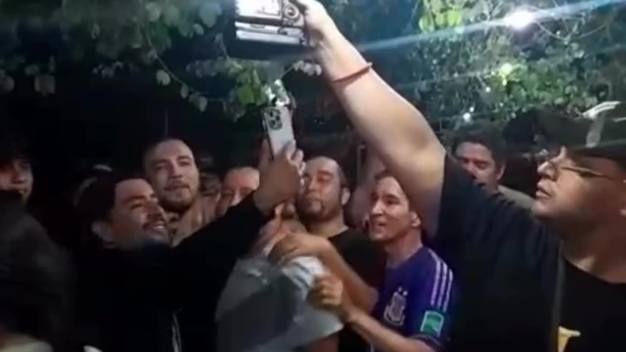 Sherman Cárdenas y Jessi Uribe prenden la fiesta a punta de cumbias en Bucaramanga