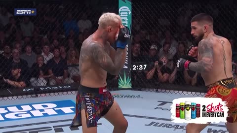 Ilia Topuria Knocks Out Charles Oliveira UFC 317