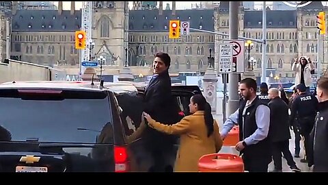 TRUDEAU IS OFFICIALLY OUT 🎉