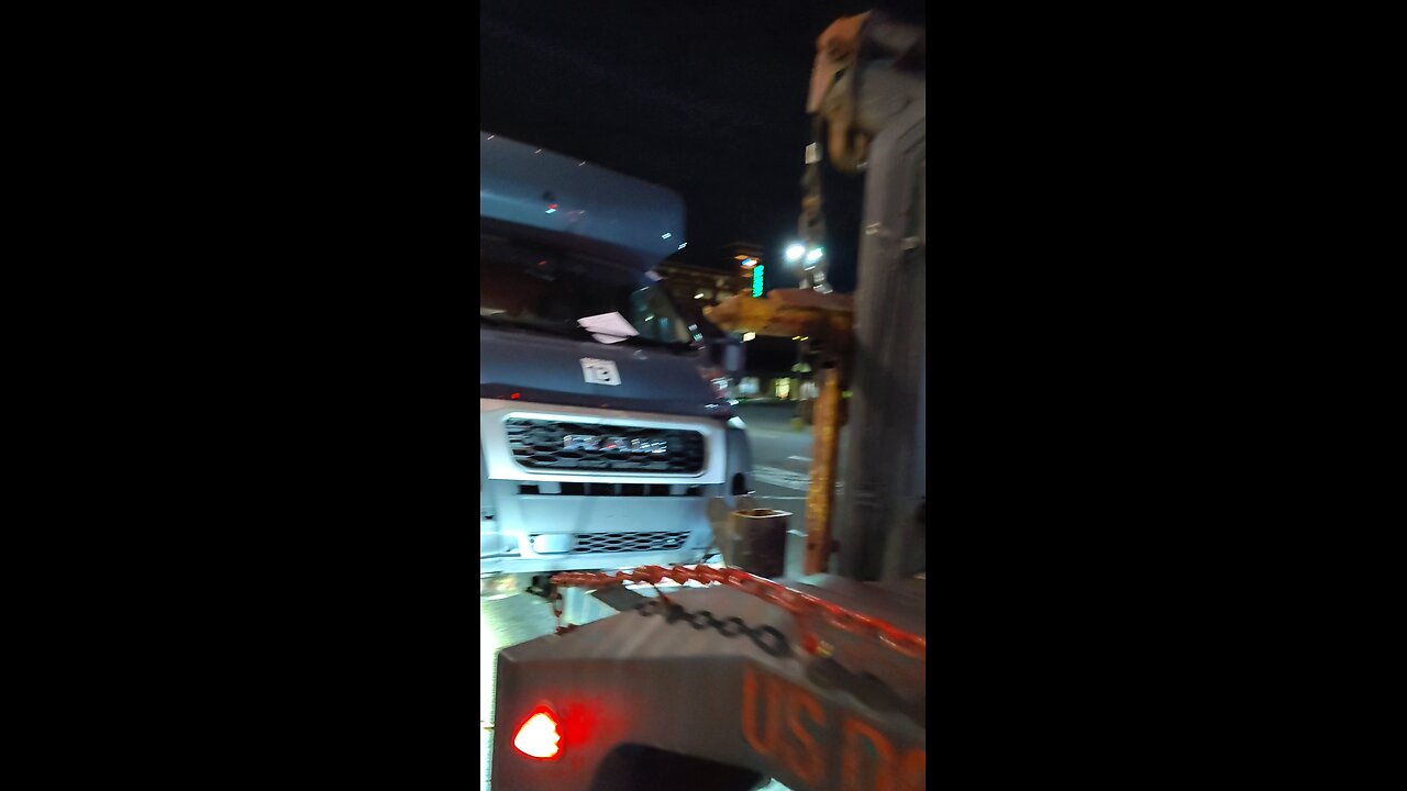 Amazon RAM box truck tow