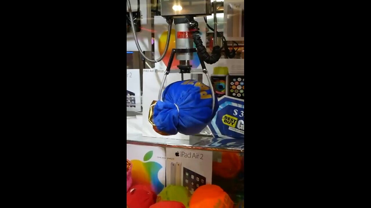 Mystery Bag Claw Machine! 💰