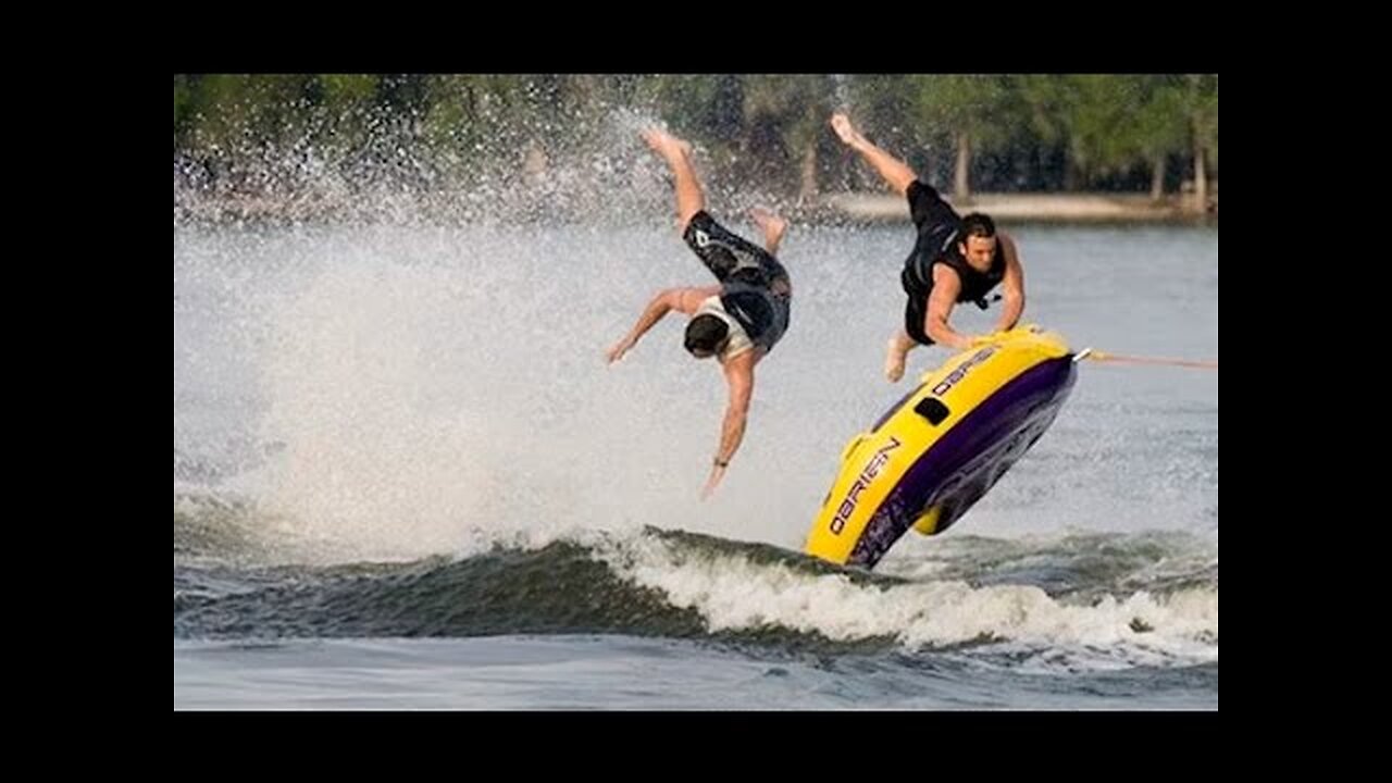 Funny seaside and water moments - Fail compilation