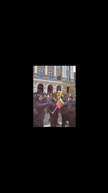 [NYC next?] Muslims in black take over London street w/“Allahu Akbar” & “Whose streets? Our streets!”