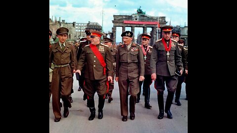 Georgi Shukow "Wir haben sie befreit, und sie werden uns das niemals verzeihen."