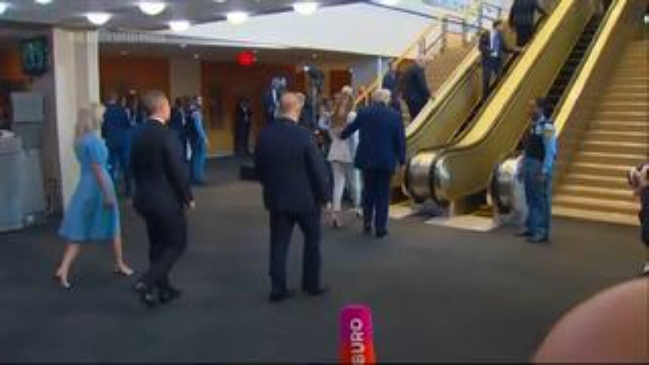 Escalator stops right as Trump gets on at the United Nations