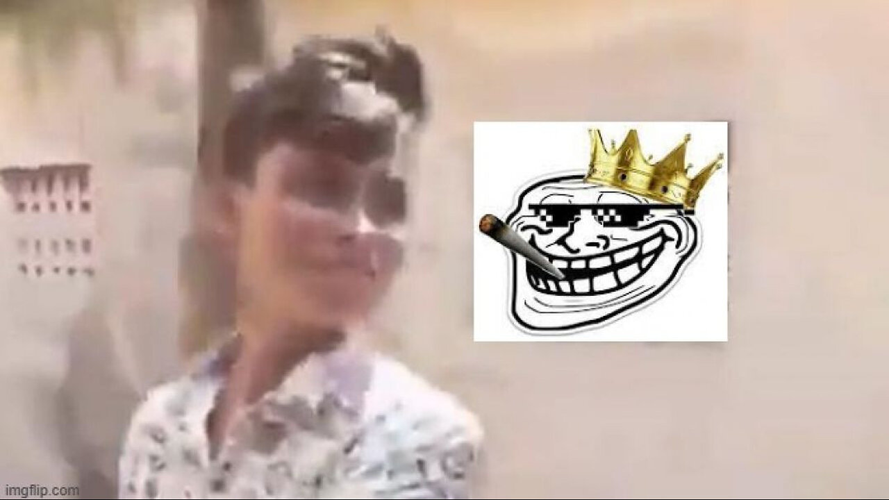 KEEP HANDS, ARMS [AND ASS] 🚂 INSIDE TRAIN AT ALL TIMES❗