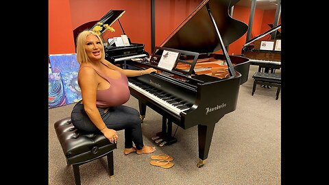 I got to play a $133,000 Dollar Piano in Houston!