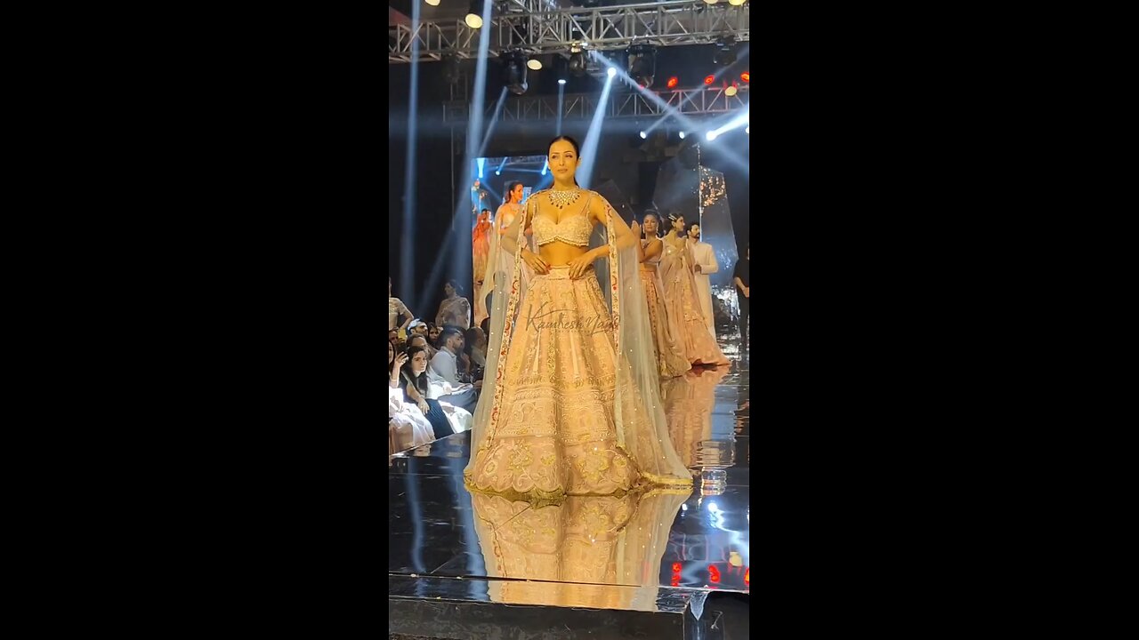 😘🔥Hot Indian stars 😍💦 Hot girl 💕😘 😘🔥Hot girl 💕😘Steamy hottie 😍💦 💦🥵Hot Bollywood actors