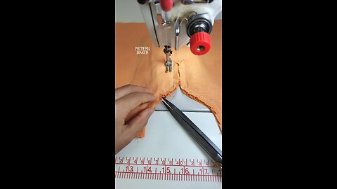 how to sew pretty neckline #sew #sewer