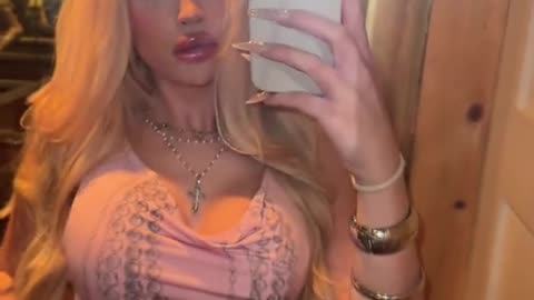 The brilhant tgirl to all the days