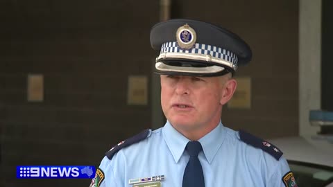 Female police officer allegedly attacked on job ｜ 9 News Australia