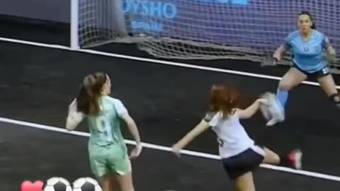She touches the ball 4 times without it hitting the ground.