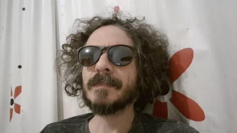 A idiotia em geral e os idiotas em particular： jamais tolere os subnormais.mp4