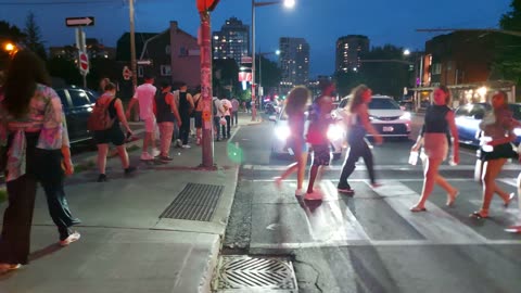 【4K】🌃 Night Walk Midtown Toronto Canada 🇨🇦