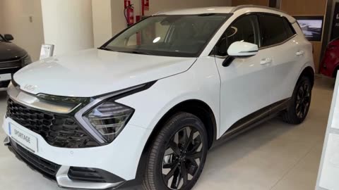 KIA SPORTAGE PHEV 2025 - impressive HYBRID SUV with 261 HP (visual review)