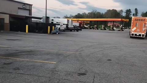 TRUCKERS NEED SUPERVISION LOL #reallifetruckers #reallifetrucker #atruckerslife #reallifetruckers