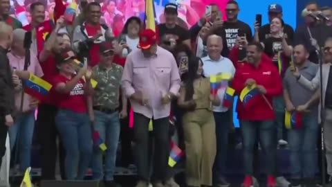 Maduro is dancing onstage at a public rally amid ongoing US–Venezuela tensions
