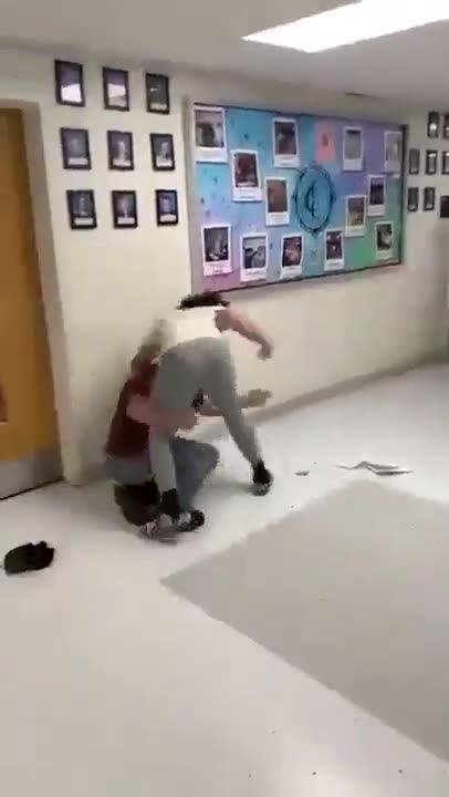 Guy in dark shirt shits himself durning a fight