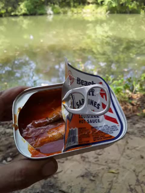 Redneck's mouth is on fire ♨️