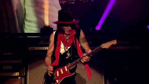 Livin' On The Edge - Aerosmith (live)